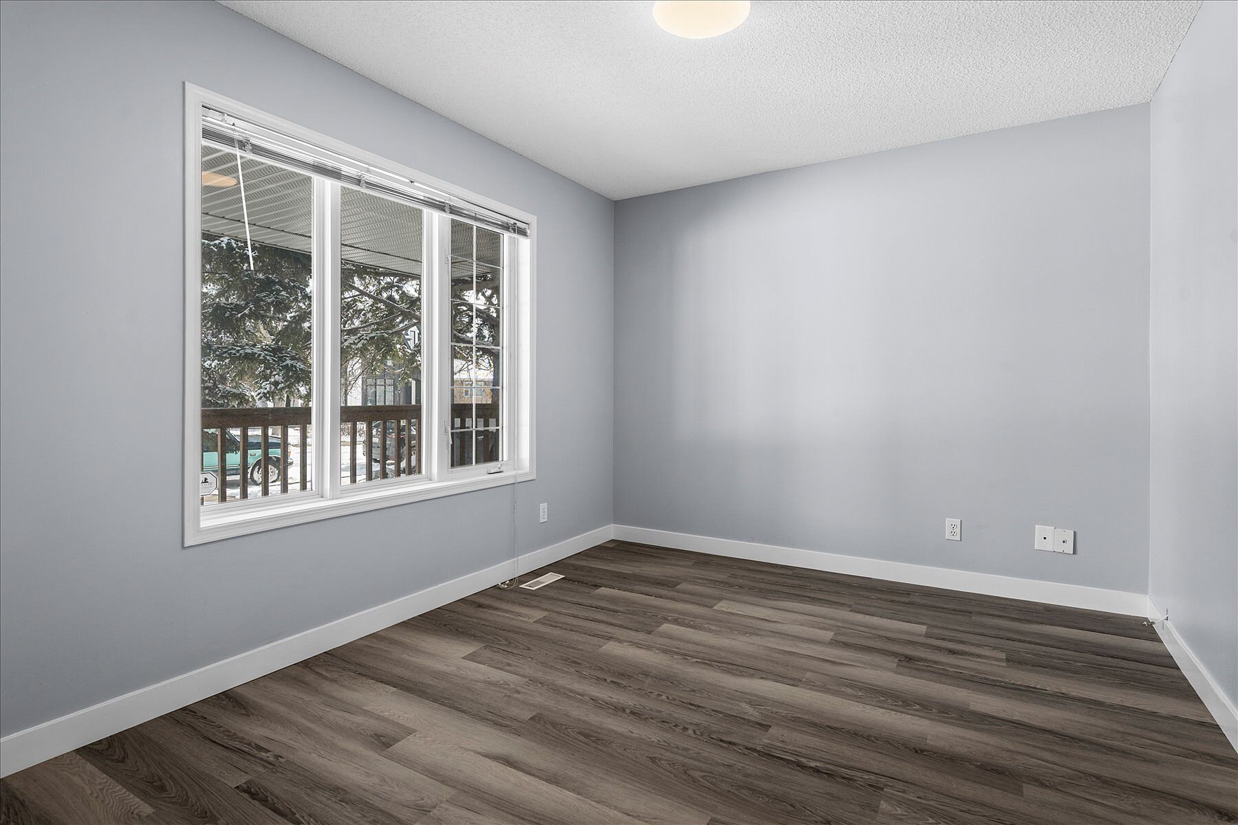  3103 39 Avenue SW, Calgary, AB - 物件實景