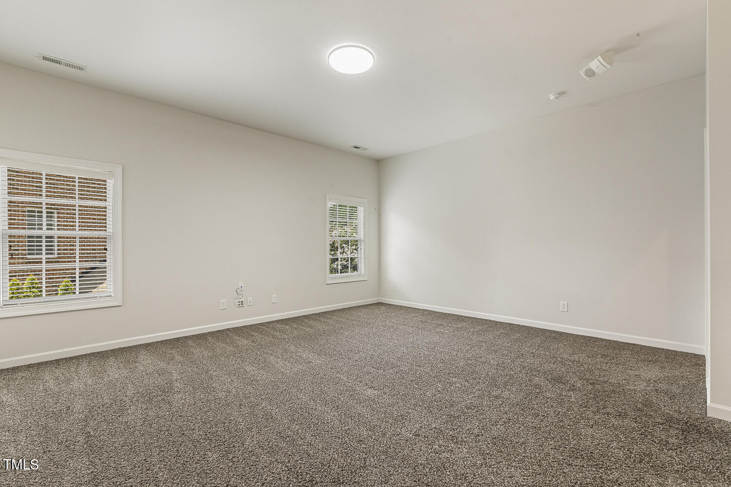 Holly Springs, North Carolina, 27540, United States, 4 Bedrooms Bedrooms, ,4 BathroomsBathrooms,Residential,For Sale,1902055