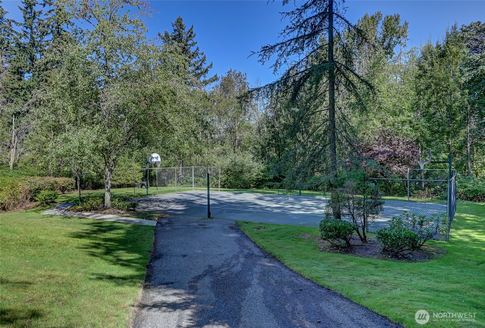 Bothell, Washington, 98011, United States, 2 Bedrooms Bedrooms, ,1 BathroomBathrooms,Residential,For Sale,1933100