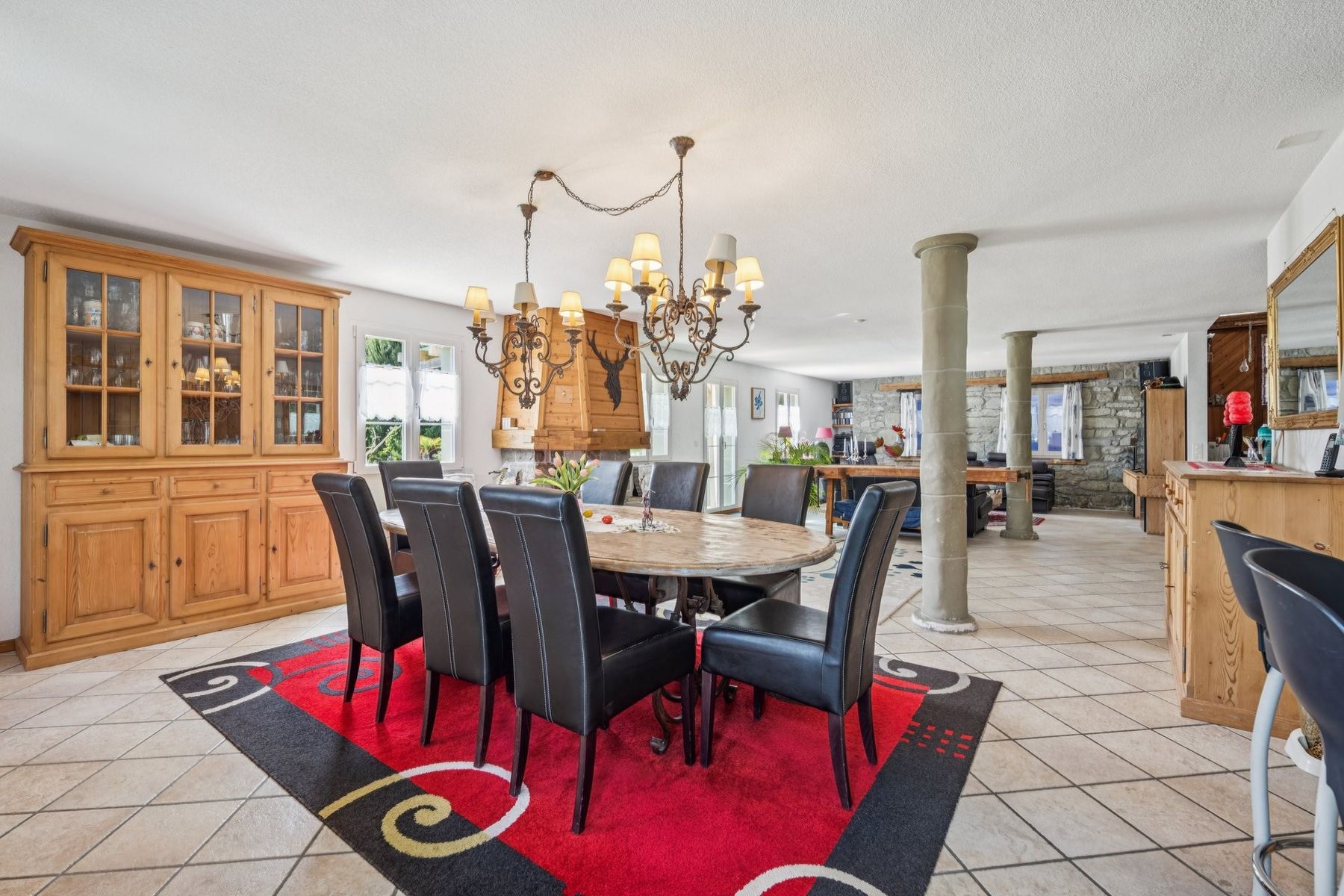  Exceptional 8-room residence with wooded grounds and swimming pool in Montprevey - 物件實景