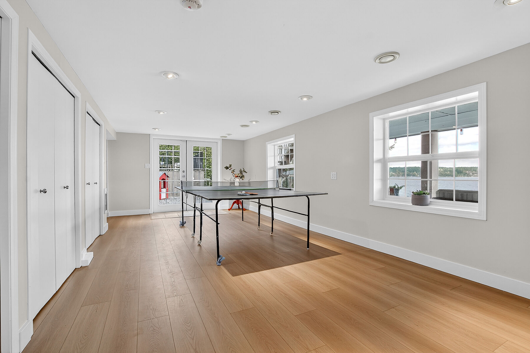  Ladysmith Bespoke Oceanfront - 物件實景