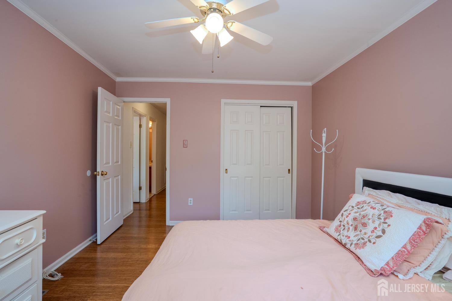 South Brunswick, New Jersey, 08824, United States, 3 Bedrooms Bedrooms, ,3 BathroomsBathrooms,Residential,For Sale,1980206