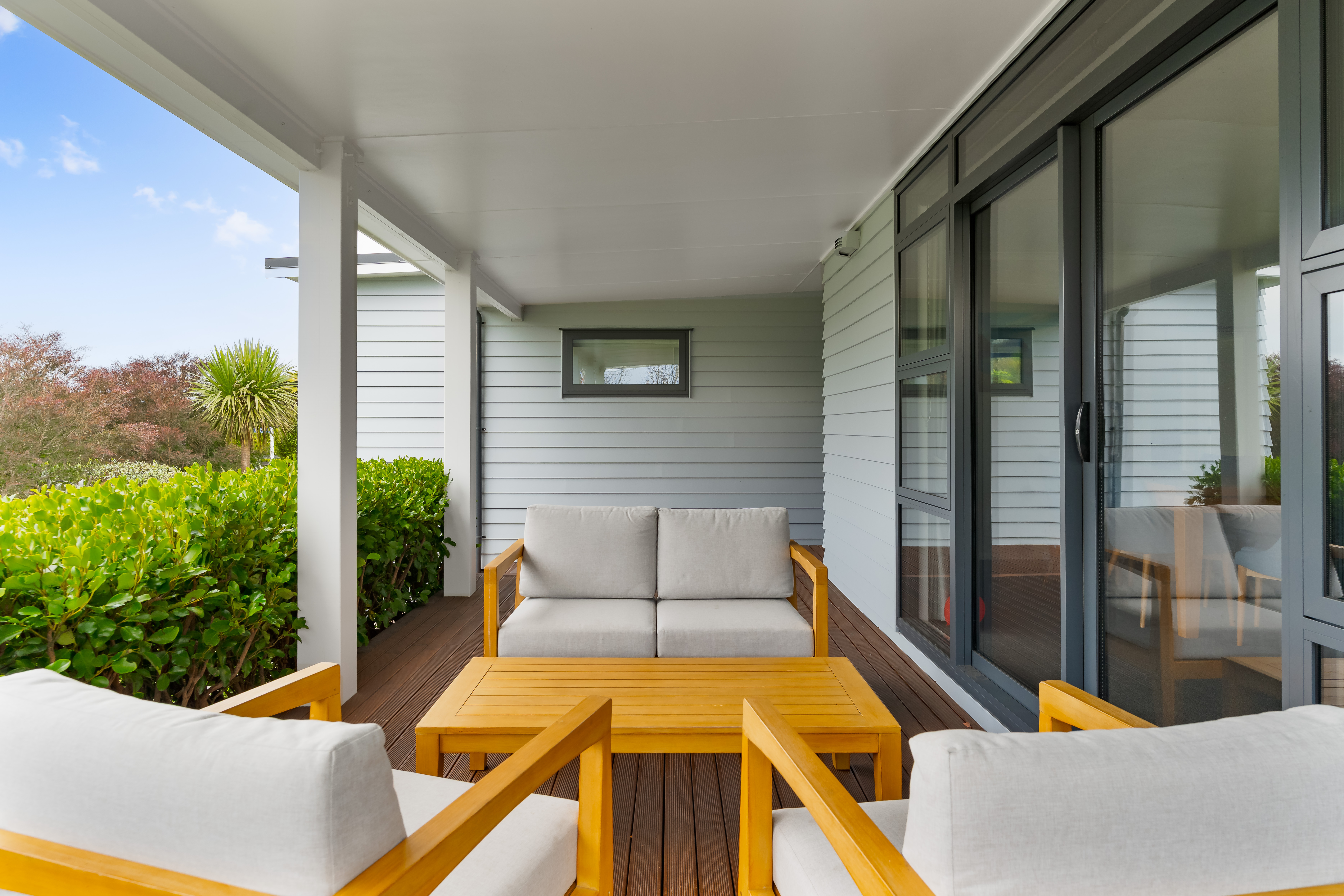  Bright, Modern Living with Private Appeal - 物件實景