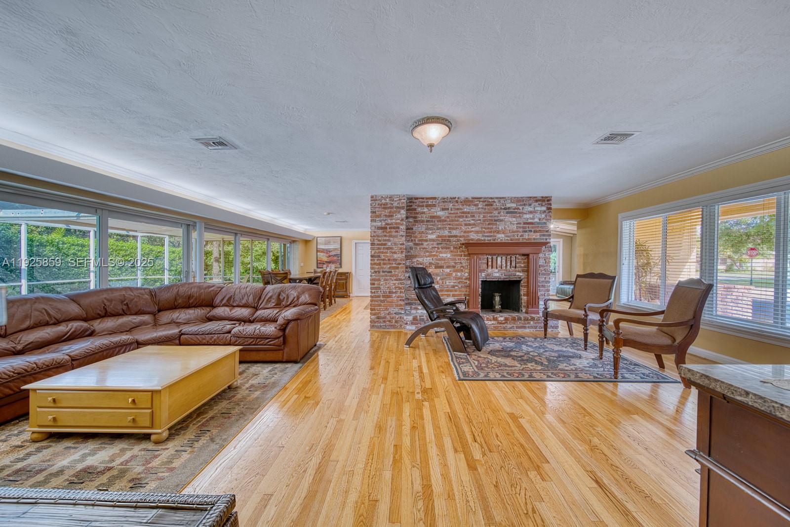 Pinecrest, Florida, 33156, United States, 3 Bedrooms Bedrooms, ,2 BathroomsBathrooms,Residential,For Sale,2003323