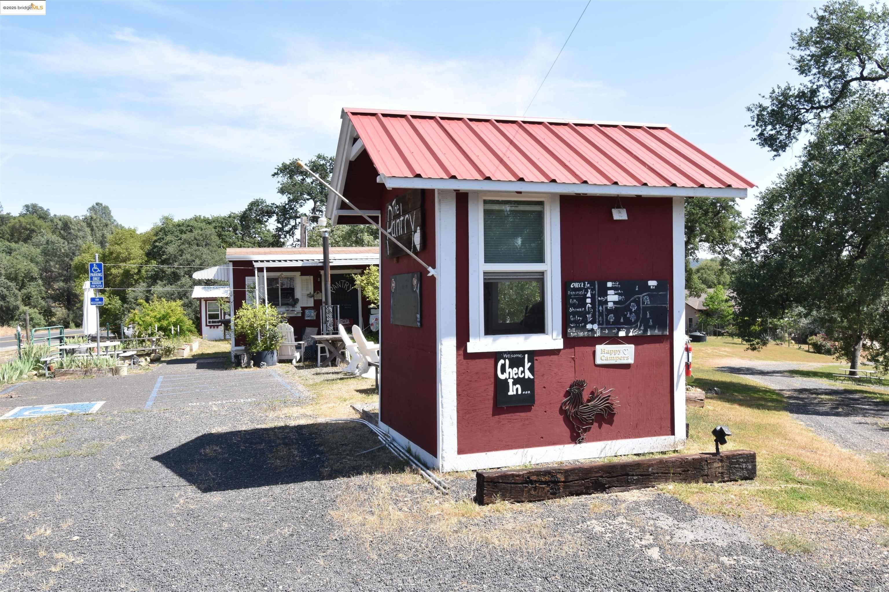 Jamestown, California, 95327, United States, 3 Bedrooms Bedrooms, ,2 BathroomsBathrooms,Residential,For Sale,1828112