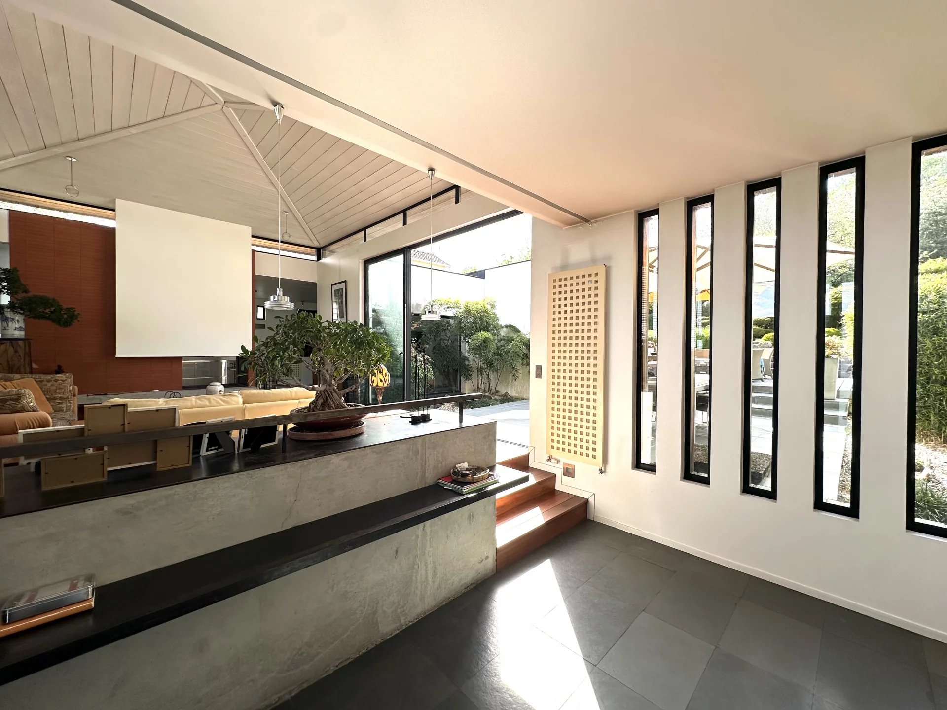 Le Pecq, Île-de-France, 78230, FR, 5 Bedrooms Bedrooms, ,Residential,For Sale,1994404