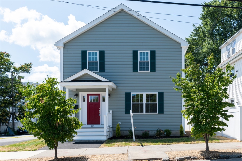 Lynn, Massachusetts, 01905, United States, 3 Bedrooms Bedrooms, ,2 BathroomsBathrooms,Residential,For Sale,1909147