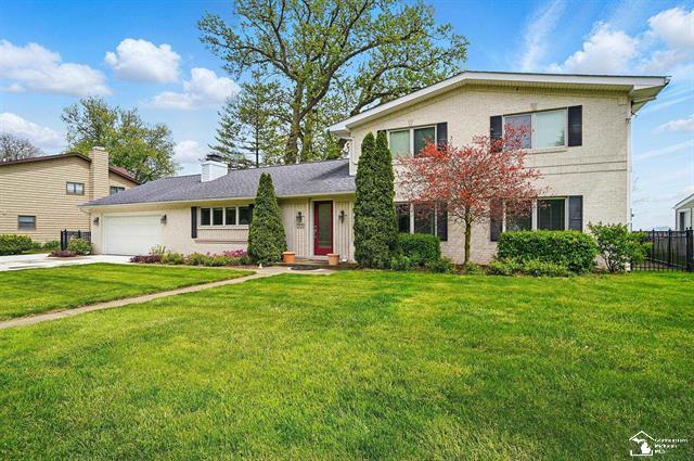 MONROE, Michigan, 48161, United States, 4 Bedrooms Bedrooms, ,4 BathroomsBathrooms,Residential,For Sale,1827211