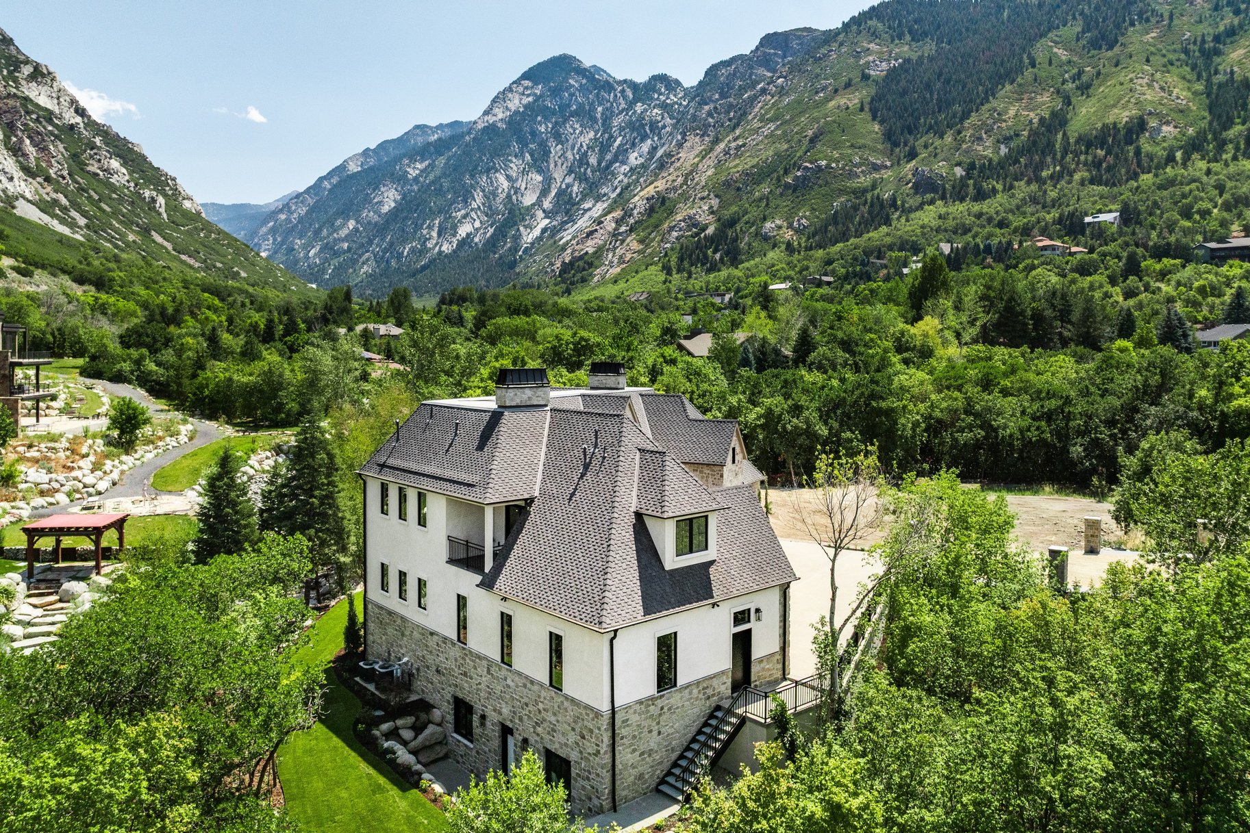  Creekside Manor, An Estate Shaped by Nature - 物件實景