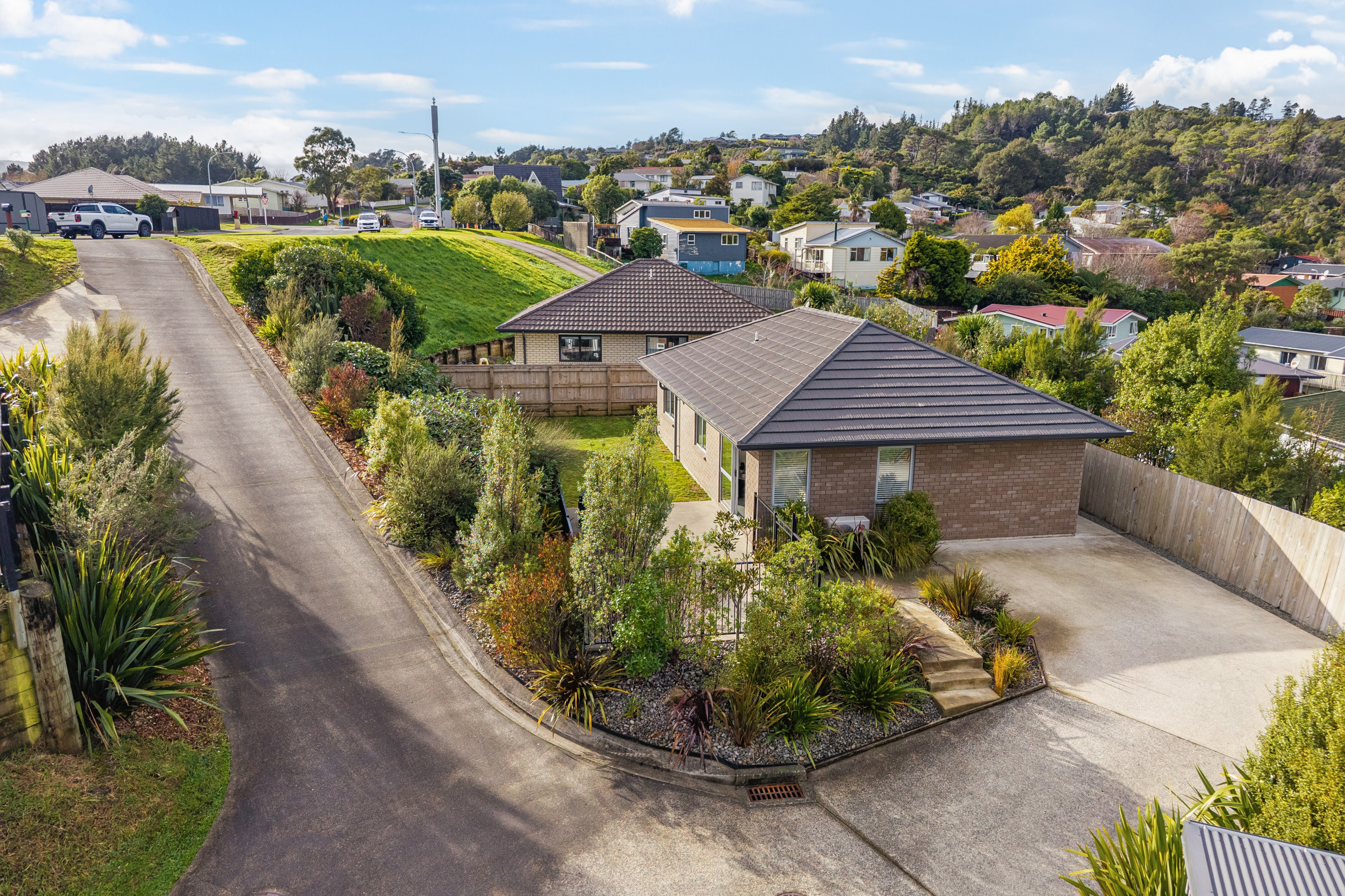  92 Sunstone Crescent, Timberlea, Upper Hutt - 物件實景