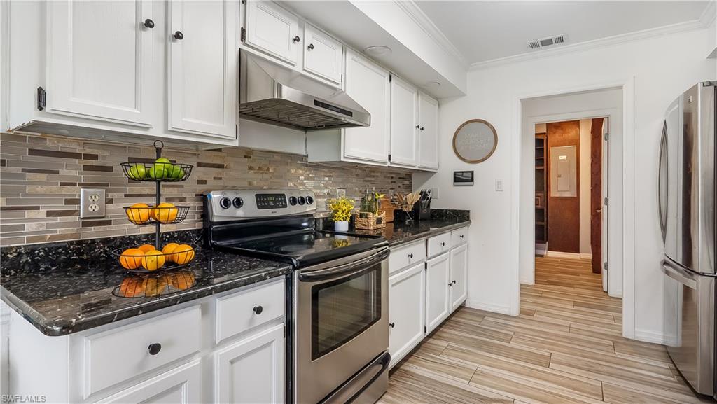 Naples, Florida, 34117, United States, 4 Bedrooms Bedrooms, ,4 BathroomsBathrooms,Residential,For Sale,1941032