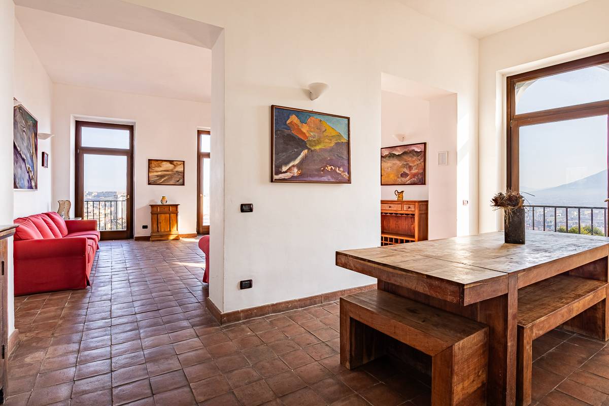 Napoli, Napoli, 80100, IT, 6 Bedrooms Bedrooms, ,6 BathroomsBathrooms,Residential,For Sale,1991925