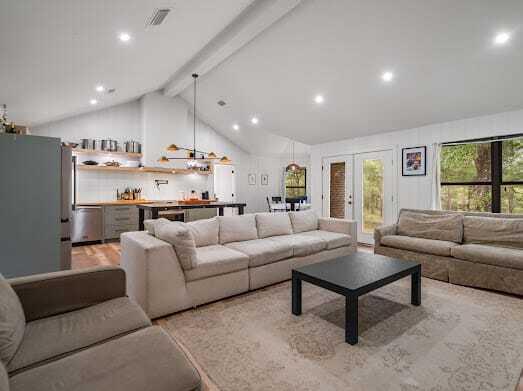 DeFuniak Springs, Florida, 32433, United States, 4 Bedrooms Bedrooms, ,2 BathroomsBathrooms,Residential,For Sale,1839229