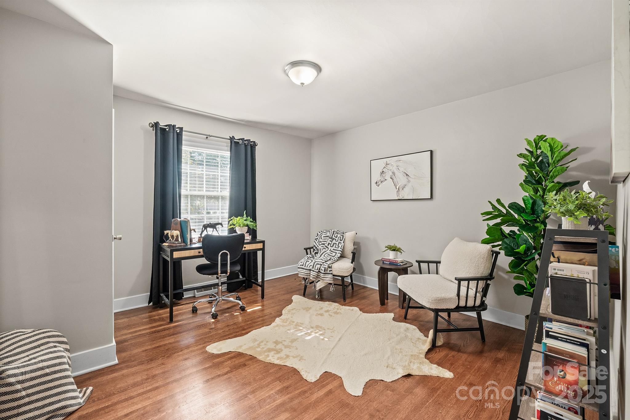 Charlotte, North Carolina, 28210, United States, 3 Bedrooms Bedrooms, ,2 BathroomsBathrooms,Residential,For Sale,1950475