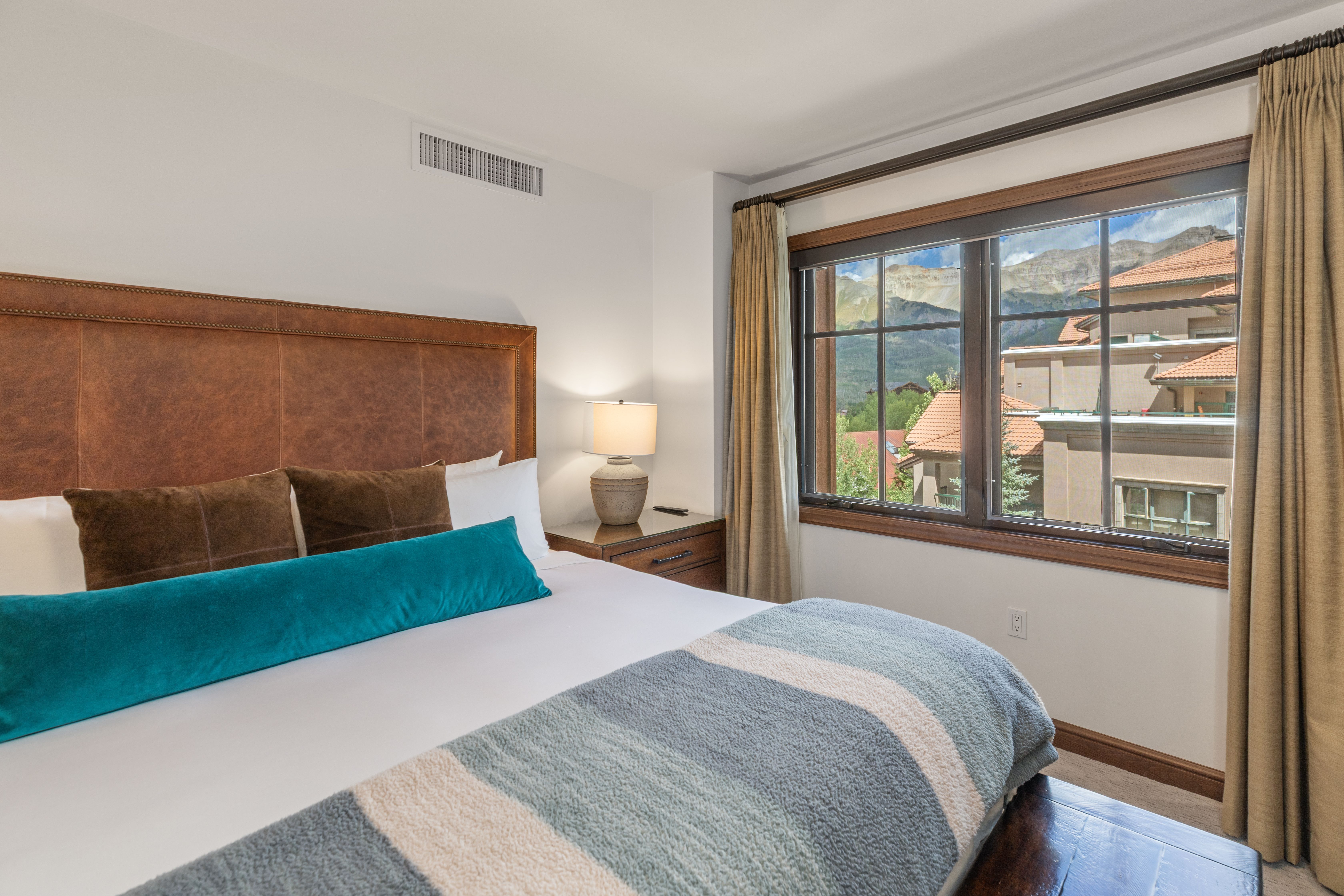  New Remodeled 2 Bedroom Condo in The Madeline - 物件實景