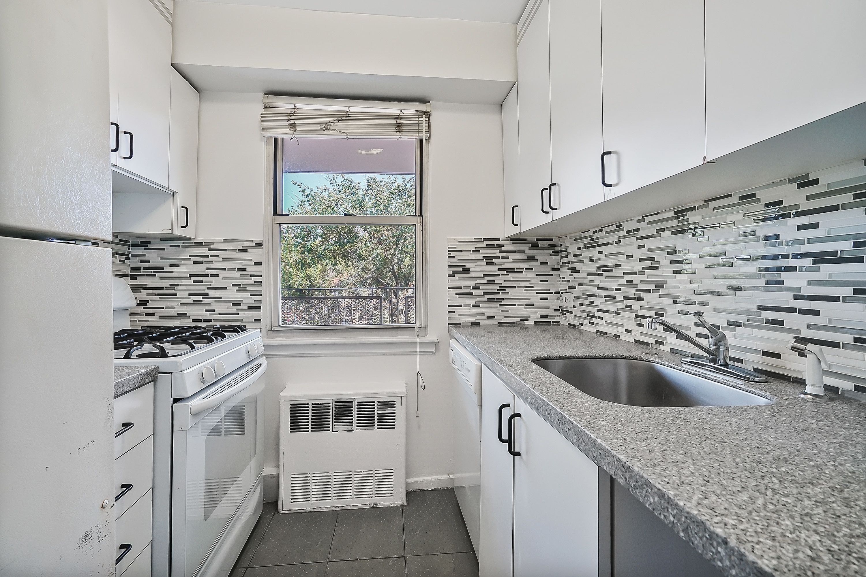  1608 Ocean Parkway #8B, Brooklyn, NY 11223 - 物件實景