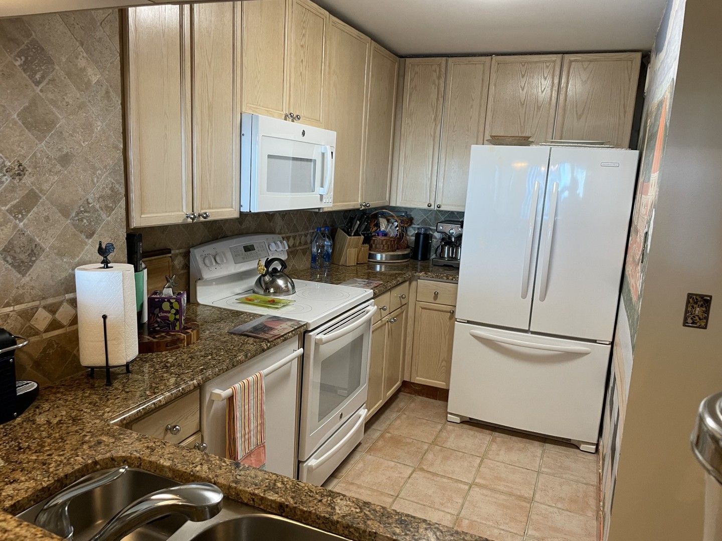 Chicago, Illinois, 60601, United States, 2 Bedrooms Bedrooms, ,2 BathroomsBathrooms,Residential,For Sale,1794745