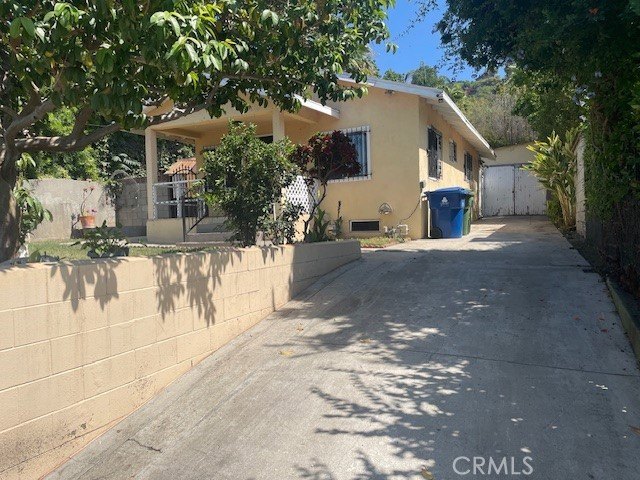 Los Angeles, California, 90065, United States, 2 Bedrooms Bedrooms, ,1 BathroomBathrooms,Residential,For Sale,1931706