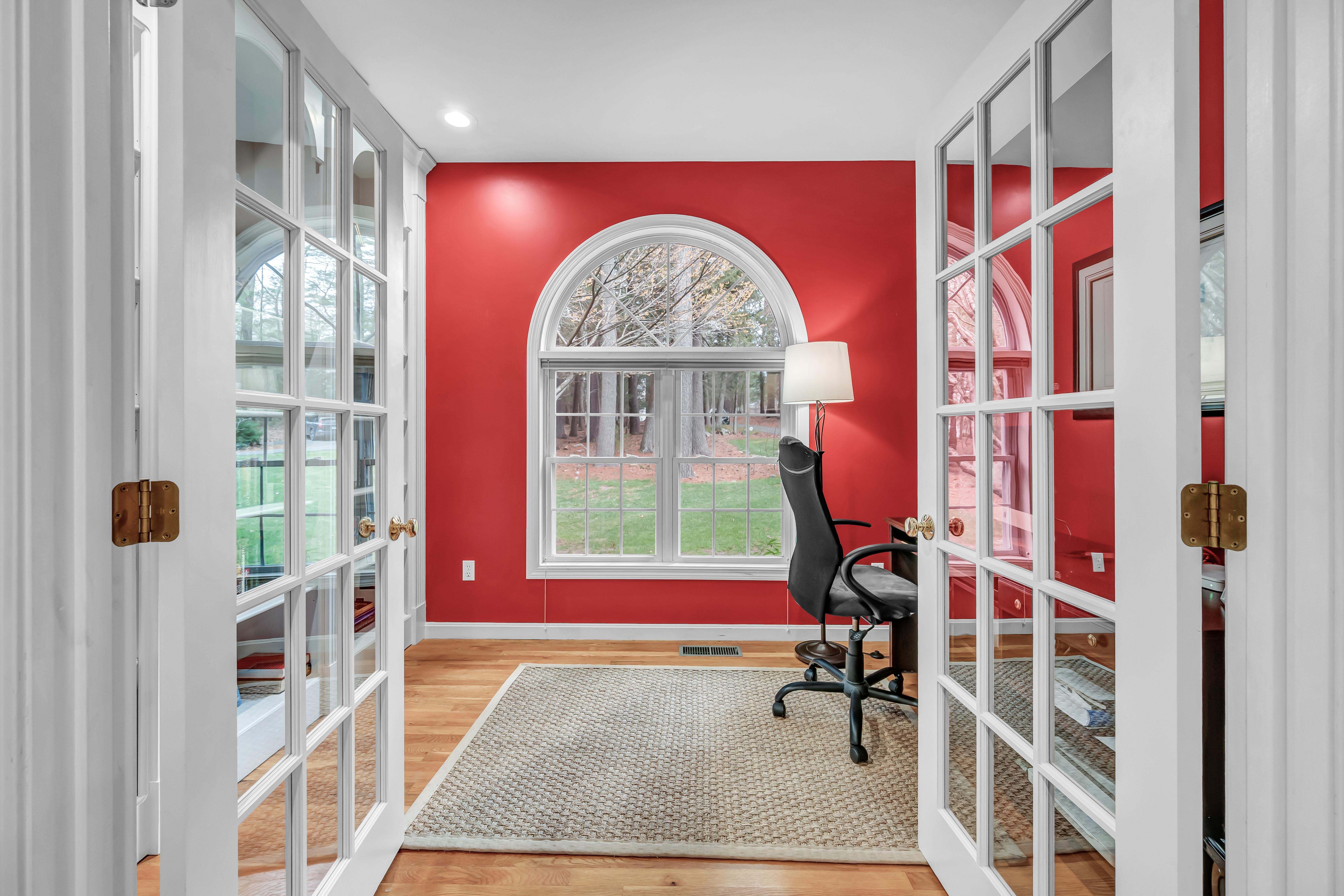  Beautiful Maintained Colonial - 物件實景