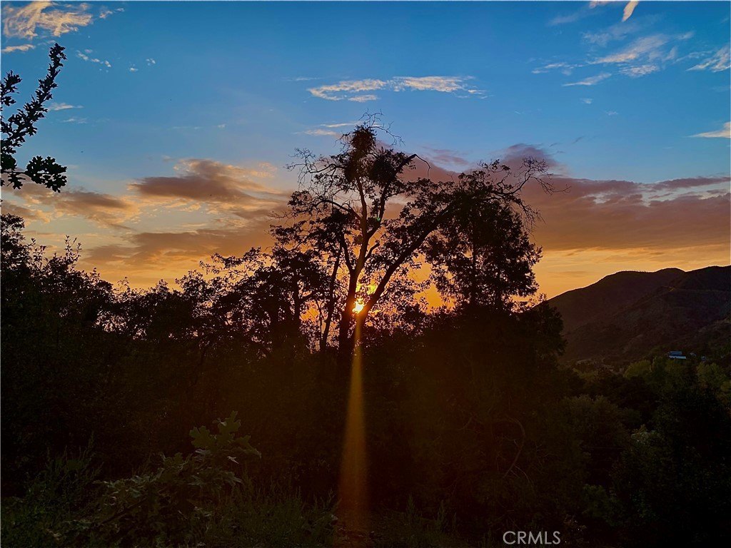 Oak Glen, California, 92399, United States, 2 Bedrooms Bedrooms, ,2 BathroomsBathrooms,Residential,For Sale,1973930