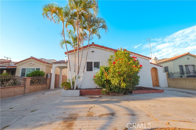 Huntington Park, California, 90255, United States, 4 Bedrooms Bedrooms, ,3 BathroomsBathrooms,Residential,For Sale,1928915
