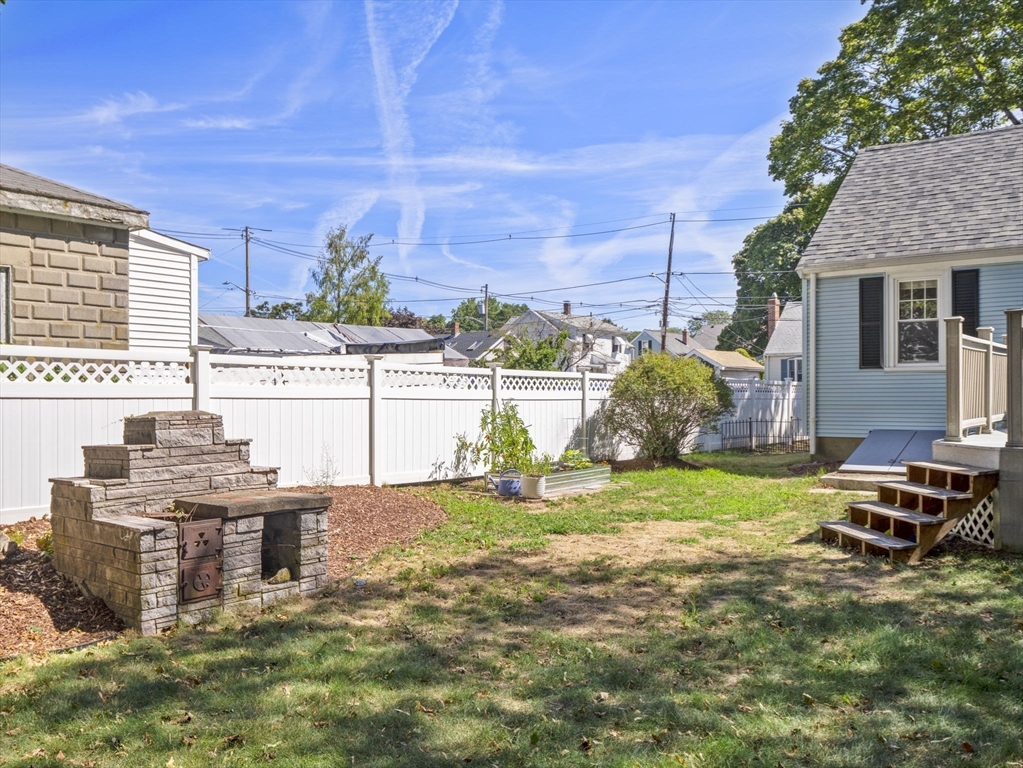 Peabody, Massachusetts, 01960, United States, 2 Bedrooms Bedrooms, ,1 BathroomBathrooms,Residential,For Sale,1930941