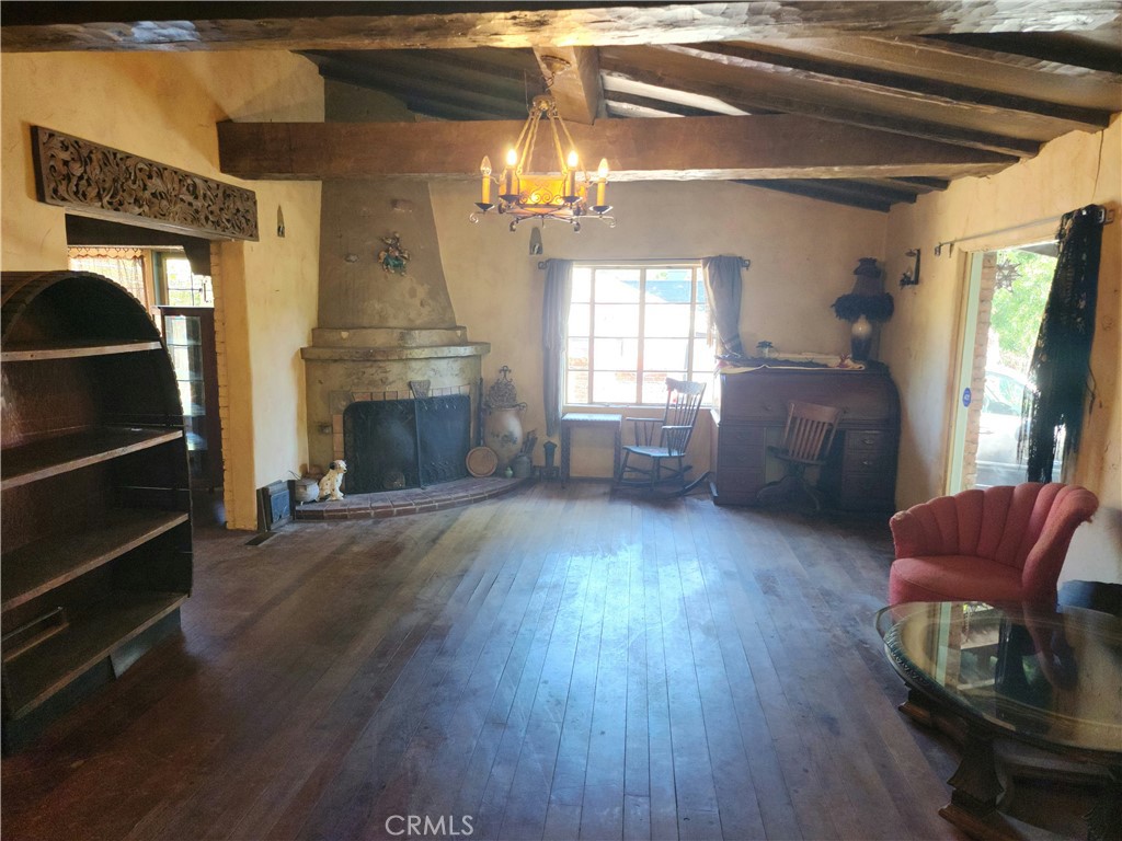 Riverside, California, 92501, United States, 4 Bedrooms Bedrooms, ,2 BathroomsBathrooms,Residential,For Sale,1966223