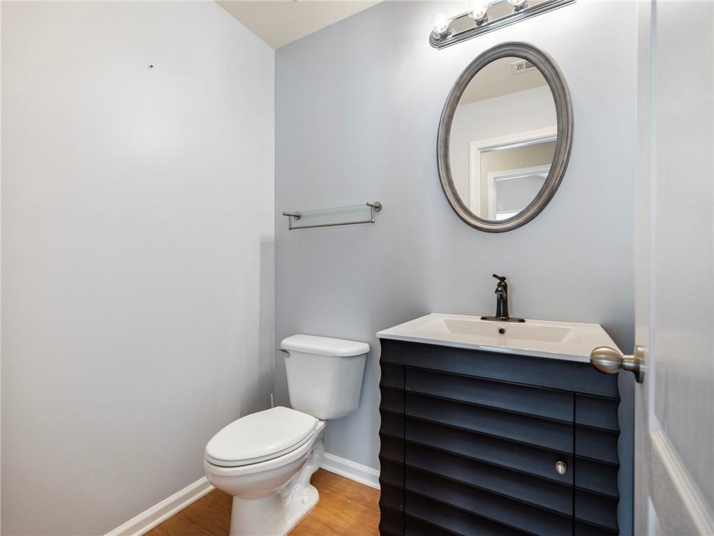 Flowery Branch, Georgia, 30542, United States, 4 Bedrooms Bedrooms, ,5 BathroomsBathrooms,Residential,For Sale,1840900