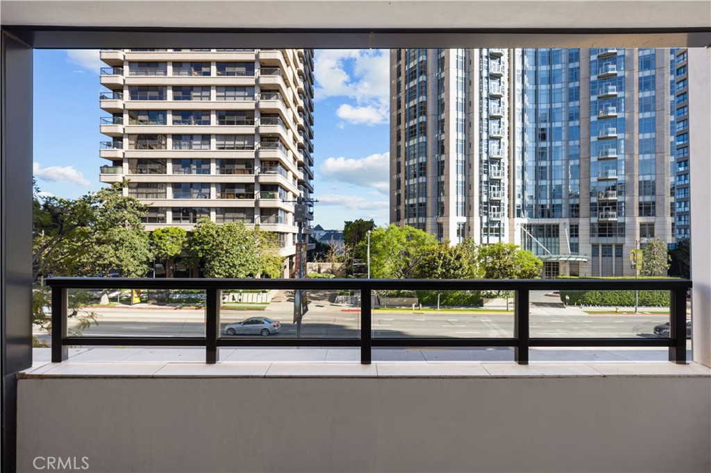 Los Angeles, California, 90024, United States, 2 Bedrooms Bedrooms, ,2 BathroomsBathrooms,Residential,For Sale,1746972