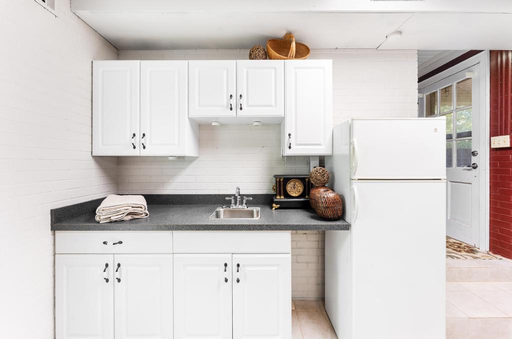 Hartwell, Georgia, 30643, United States, 4 Bedrooms Bedrooms, ,3 BathroomsBathrooms,Residential,For Sale,1989315