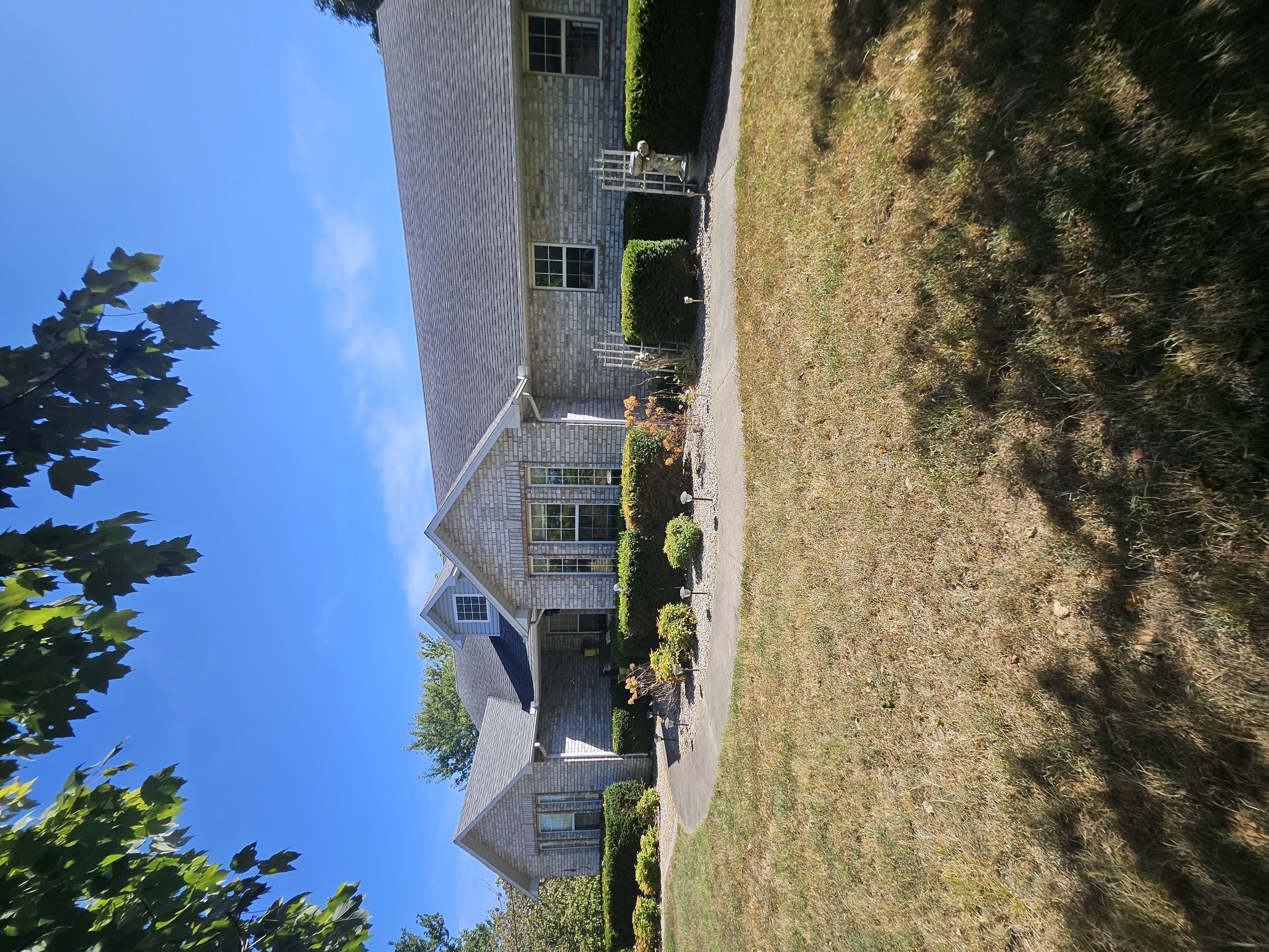 Pierce City, Missouri, 65723, United States, 5 Bedrooms Bedrooms, ,3 BathroomsBathrooms,Residential,For Sale,1975319