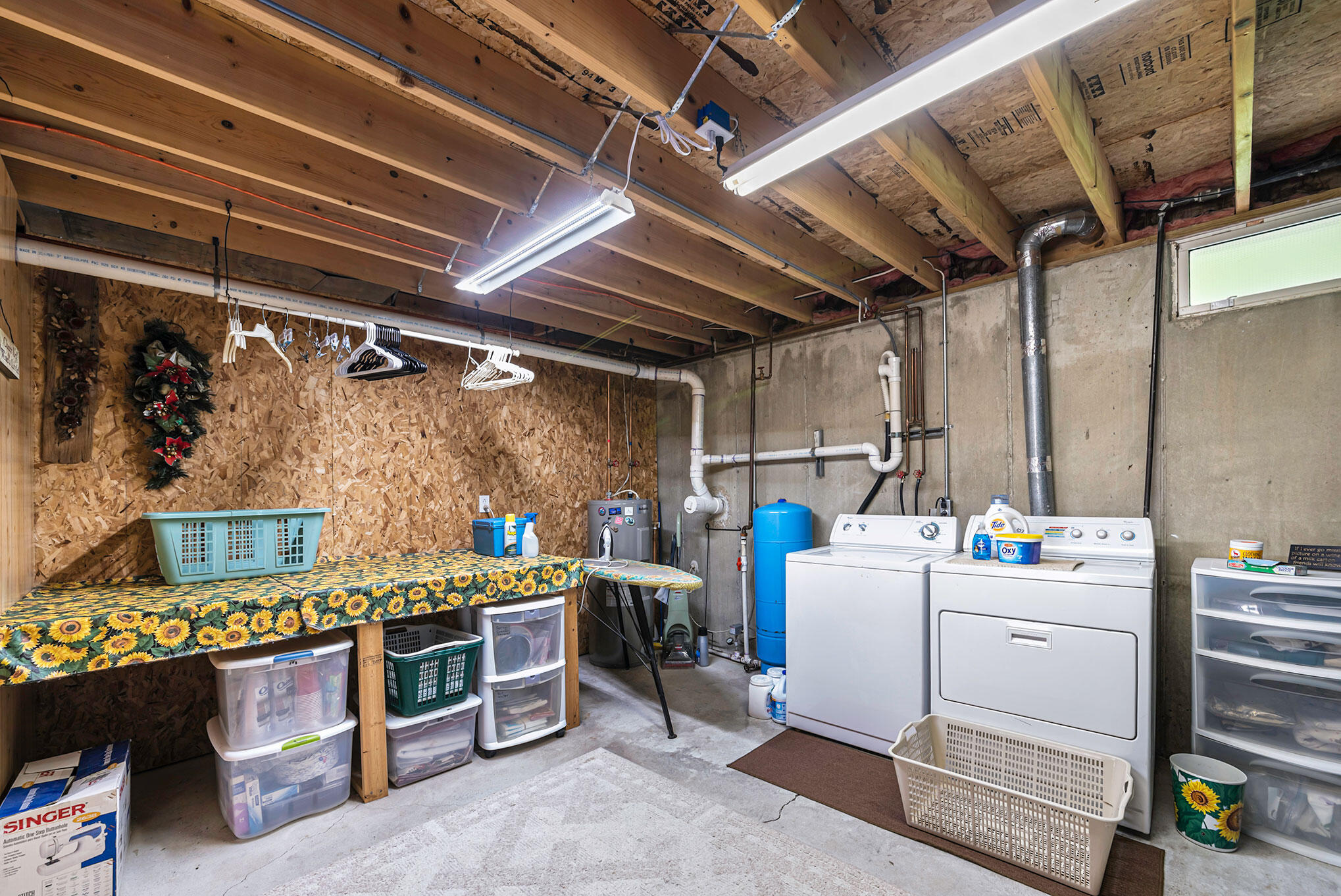 Newaygo, Michigan, 49337, United States, 3 Bedrooms Bedrooms, ,2 BathroomsBathrooms,Residential,For Sale,1836711