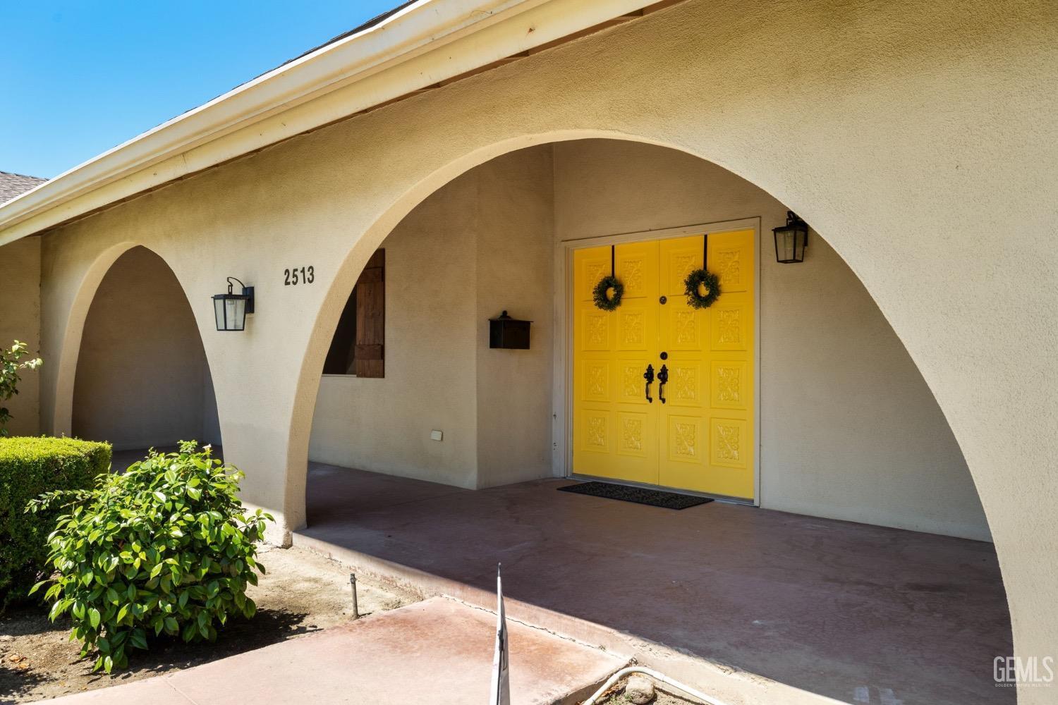 Bakersfield, California, 93301, United States, 3 Bedrooms Bedrooms, ,3 BathroomsBathrooms,Residential,For Sale,1807376