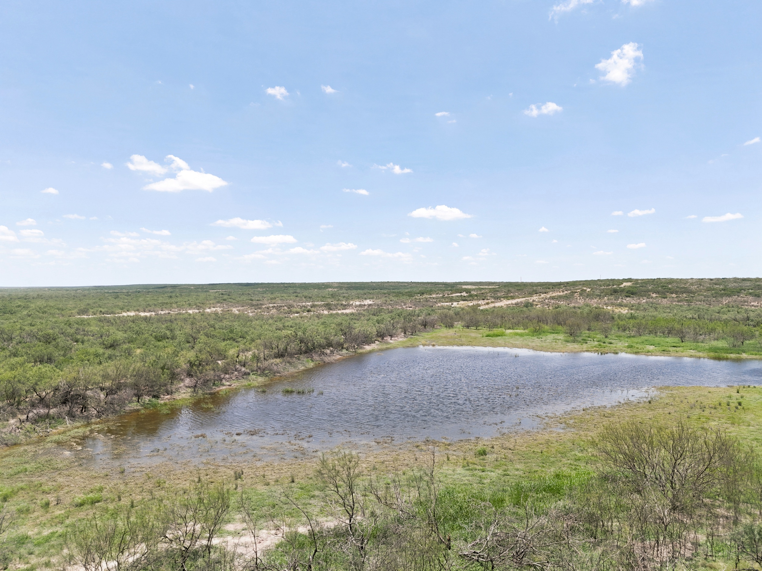  3,640+/- Acre Rosita Lake Ranch - 物件實景