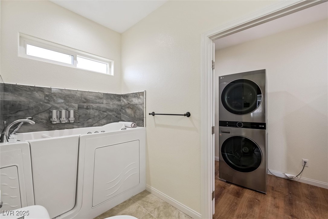 Pahrump, Nevada, 89061, United States, 5 Bedrooms Bedrooms, ,5 BathroomsBathrooms,Residential,For Sale,1901297
