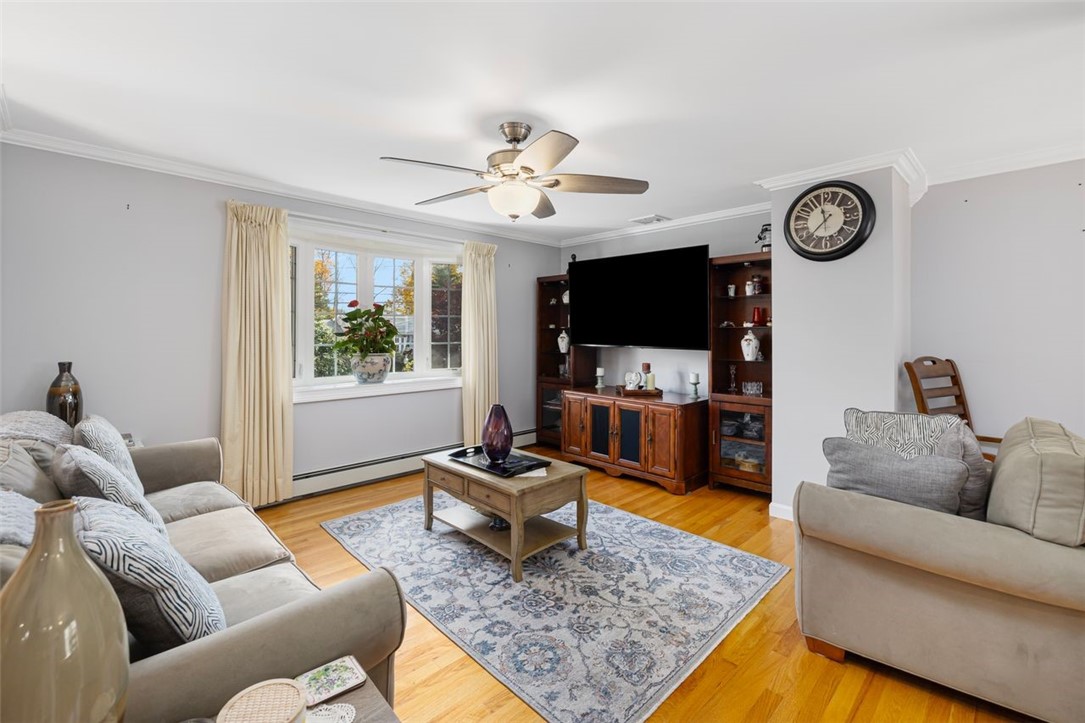 Cumberland, Rhode Island, 02864, United States, 3 Bedrooms Bedrooms, ,2 BathroomsBathrooms,Residential,For Sale,1990934