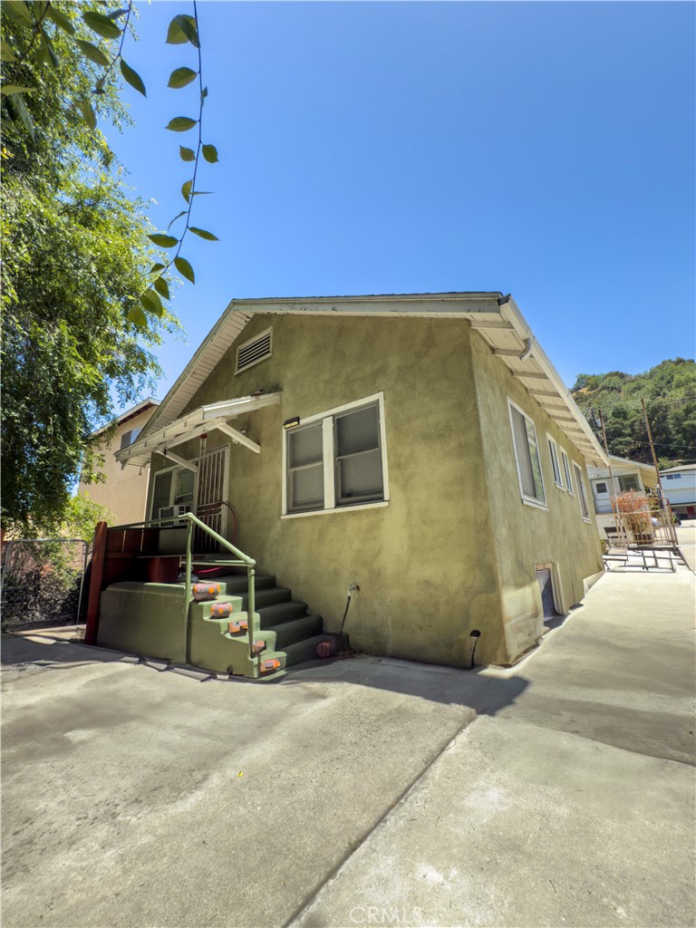 Los Angeles, California, 90031, United States, ,Residential,For Sale,1868202