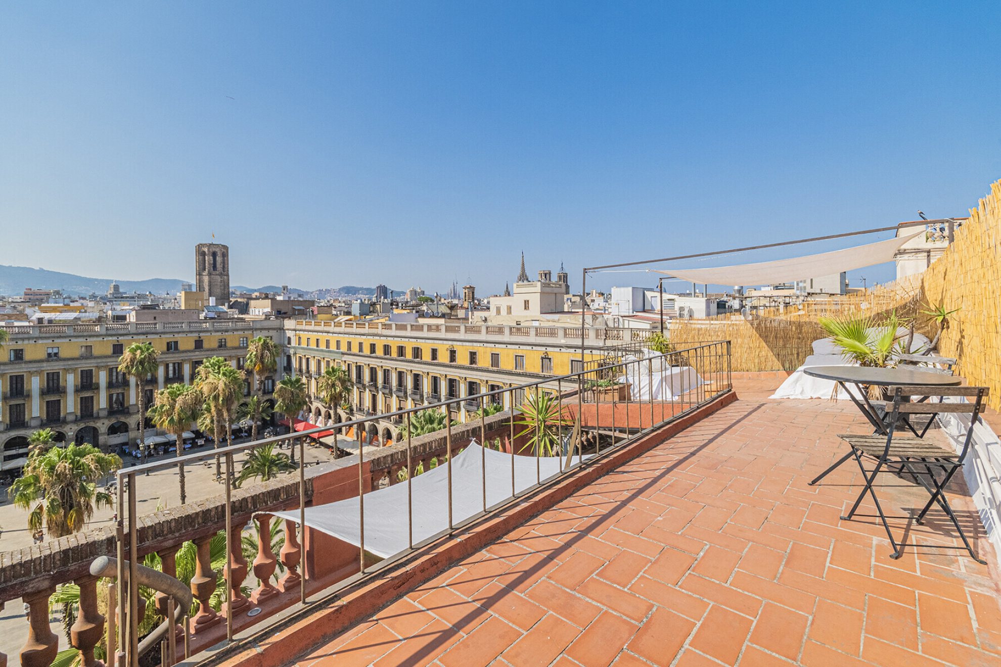  Stunning penthouse with panoramic views of the iconic Plaza Real - 物件實景