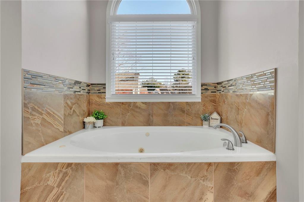 Marietta, Georgia, 30066, United States, 4 Bedrooms Bedrooms, ,3 BathroomsBathrooms,Residential,For Sale,2003100