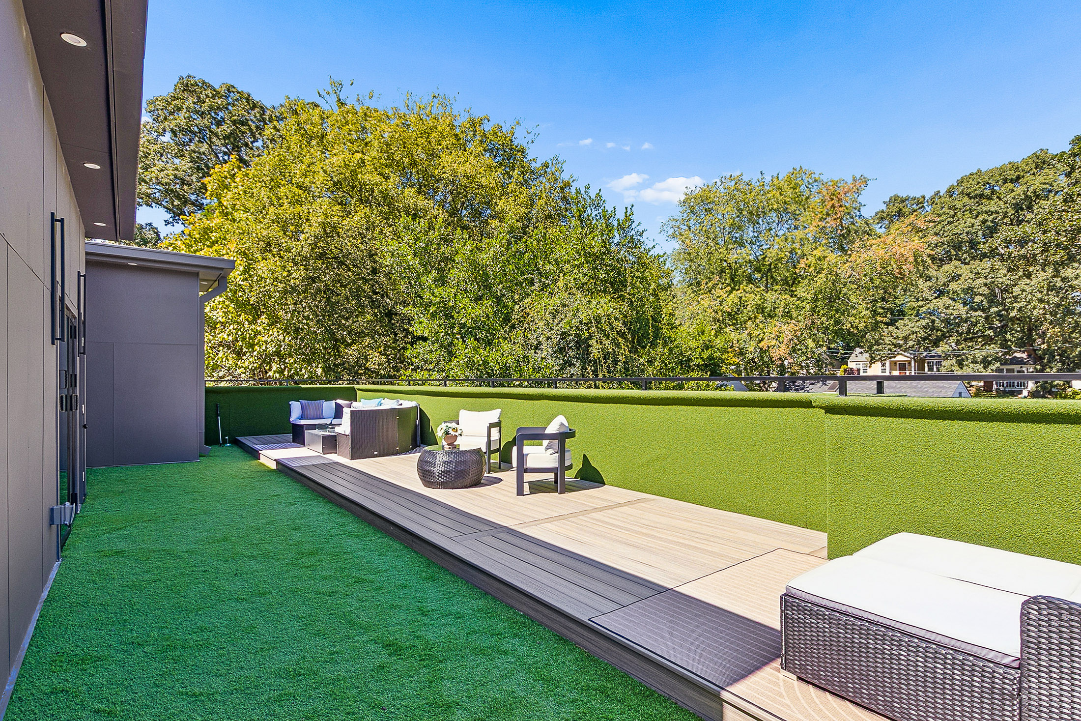  Sophisticated Modern Home in Sought-after Loring Heights - 物件實景