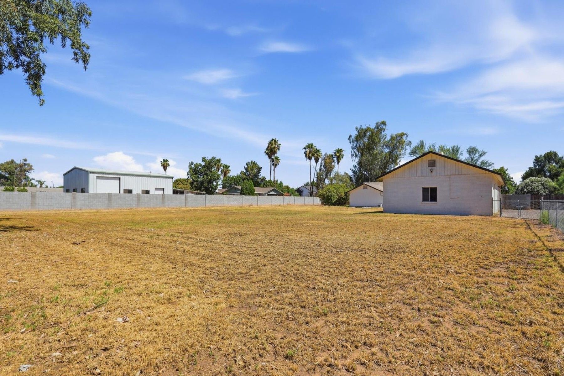  2266 E Willis Rd  Gilbert, AZ - 物件實景