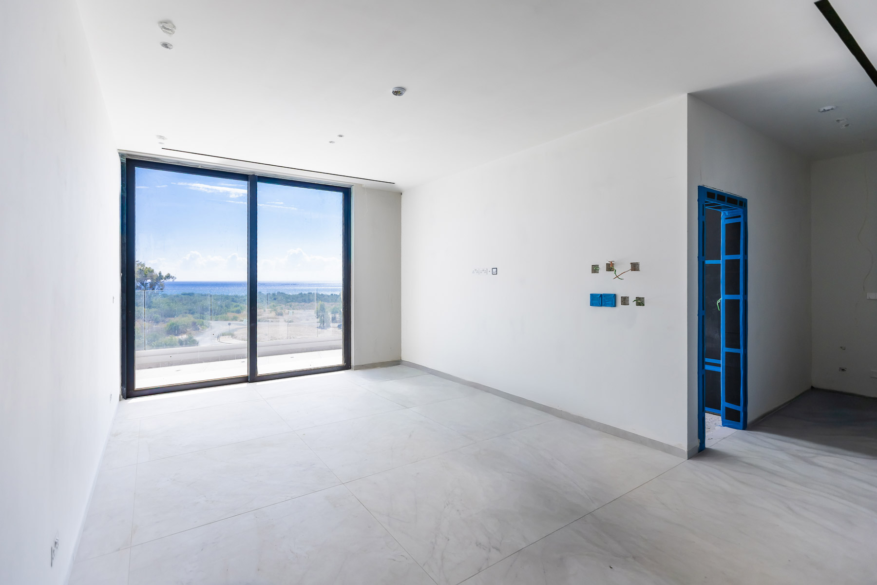  Philippe Starck Designed Two-Bedroom Apartment in Pyrgos, Limassol - 物件實景