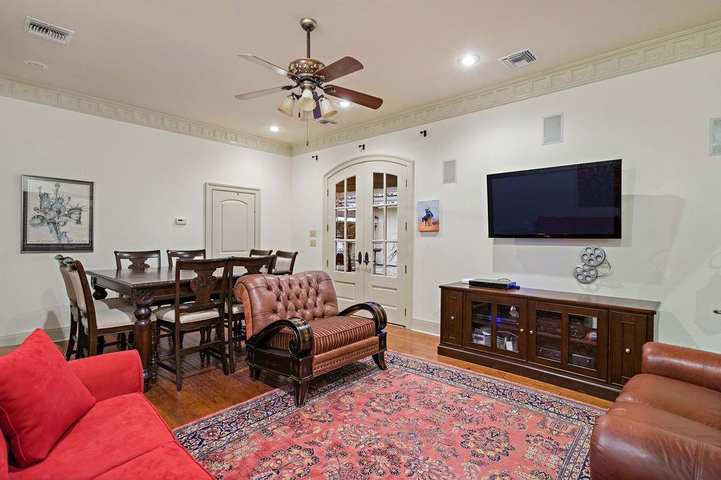 Mandeville, Louisiana, 70471, United States, 4 Bedrooms Bedrooms, ,5 BathroomsBathrooms,Residential,For Sale,1828156