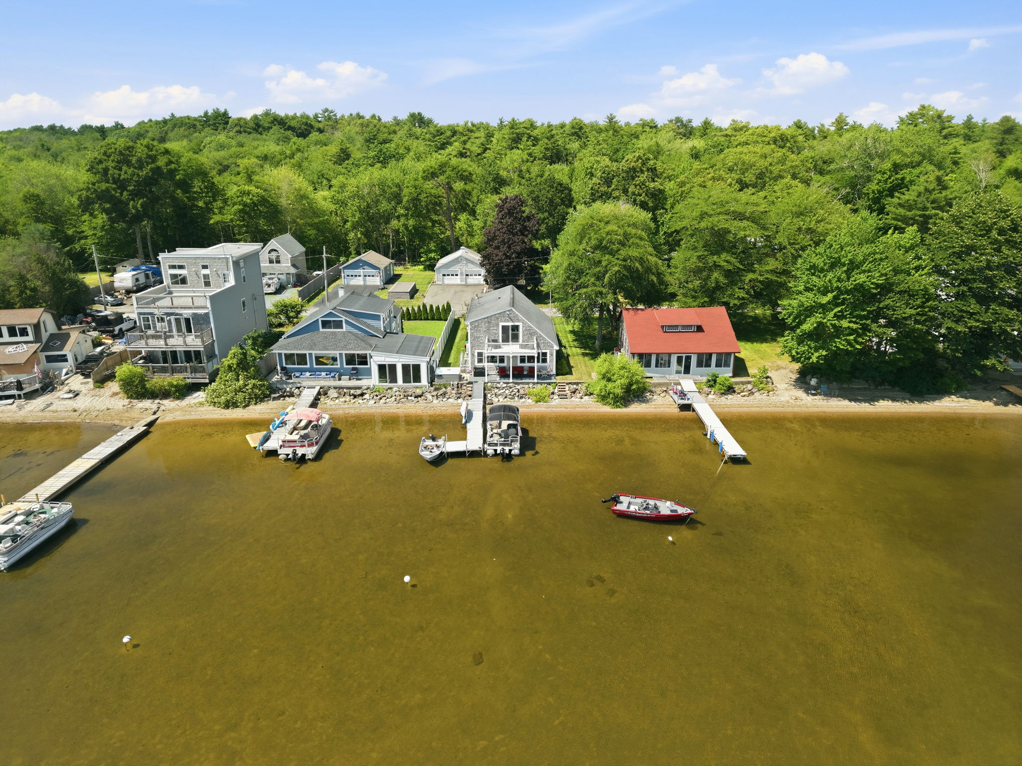  145 Staples Shore Rd, Lakeville - 物件實景