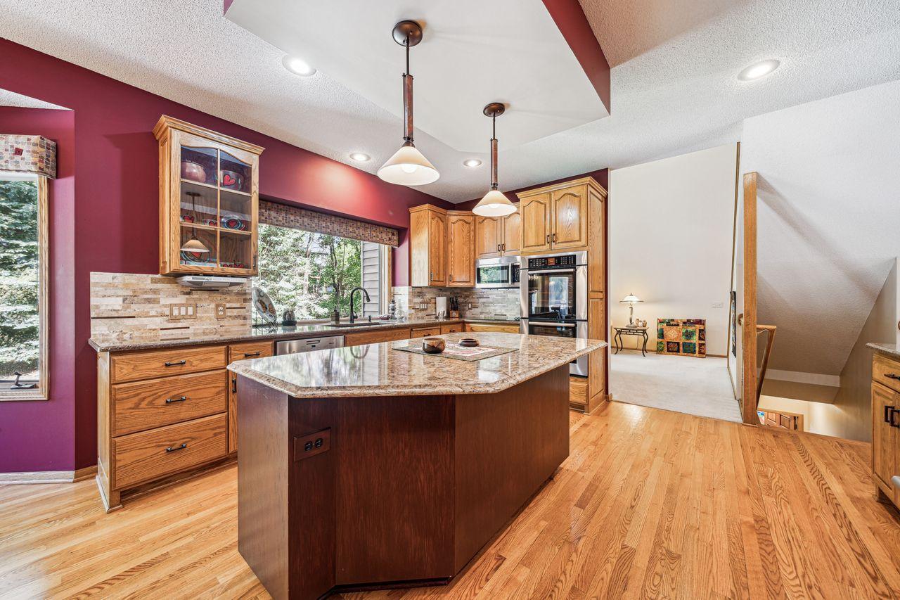 Lakeville, Minnesota, 55044, United States, 4 Bedrooms Bedrooms, ,3 BathroomsBathrooms,Residential,For Sale,1846490