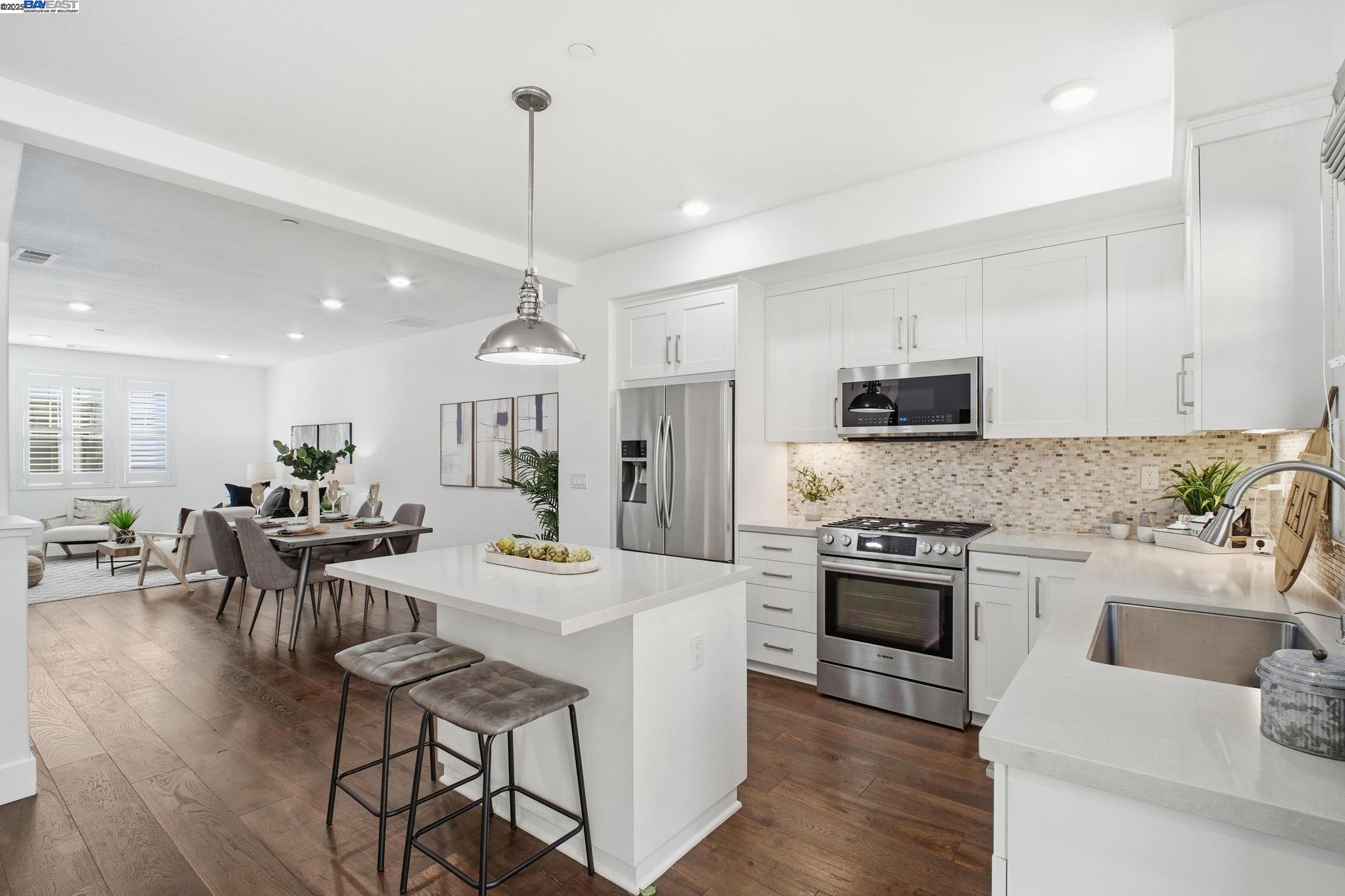 Fremont, California, 94539, United States, 3 Bedrooms Bedrooms, ,3 BathroomsBathrooms,Residential,For Sale,1995689