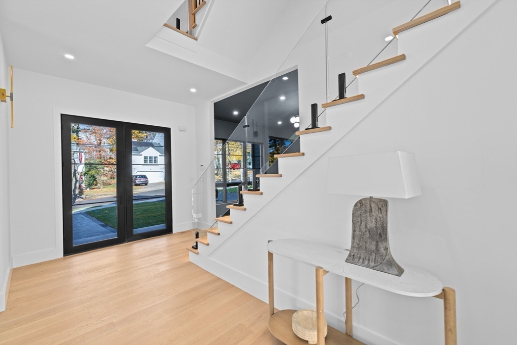 Newton, Massachusetts, 02461, United States, 7 Bedrooms Bedrooms, ,8 BathroomsBathrooms,Residential,For Sale,1995723