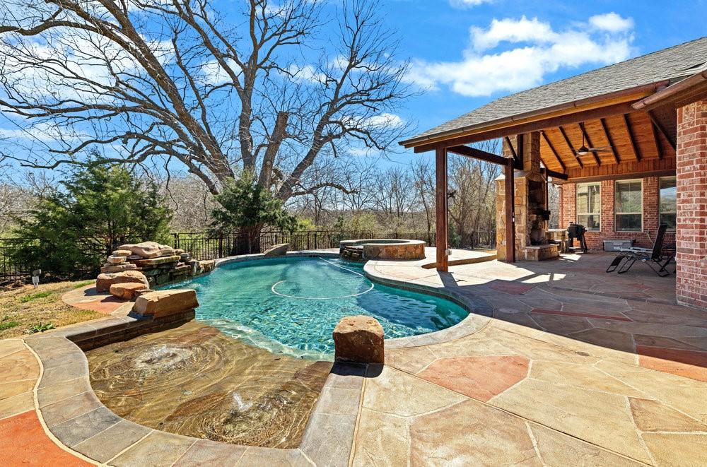 Cross Roads, Texas, 76227, United States, 4 Bedrooms Bedrooms, ,4 BathroomsBathrooms,Residential,For Sale,1902965