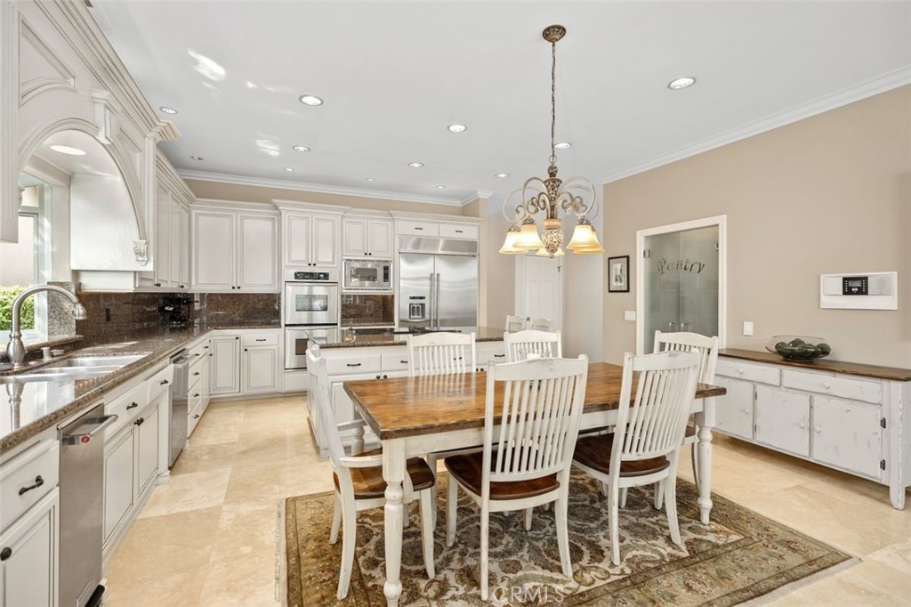 Mission Viejo, California, 92692, United States, 5 Bedrooms Bedrooms, ,5 BathroomsBathrooms,Residential,For Sale,1949715