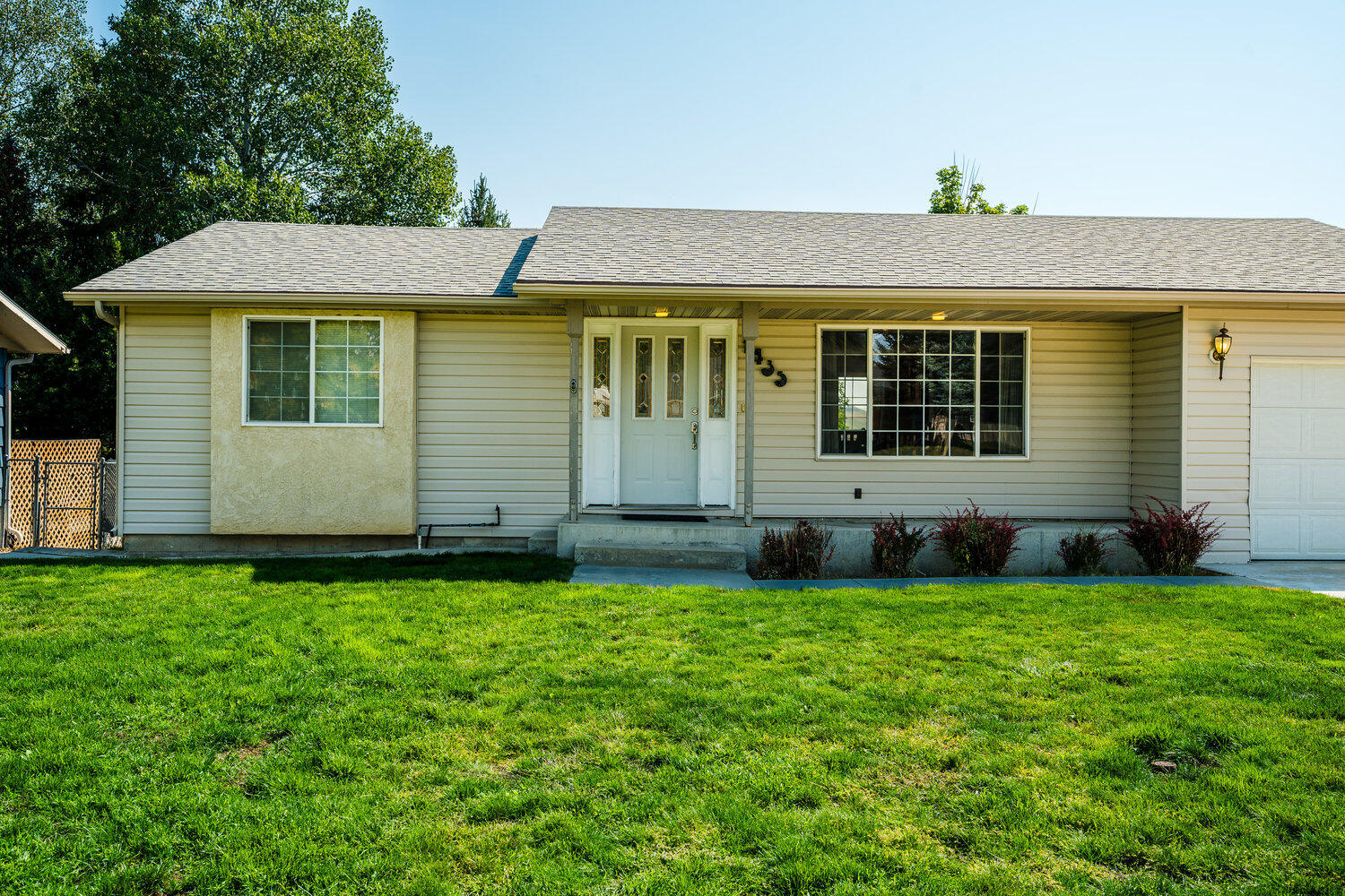 Sheridan, Wyoming, 82801, United States, 3 Bedrooms Bedrooms, ,3 BathroomsBathrooms,Residential,For Sale,1939010